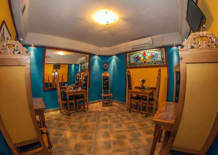 L'opera House Pensión Sofía