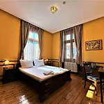 بيت ضيافة L'opera 3*